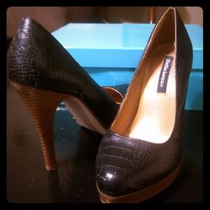 Black Snake skin 5 inch heel- size 7